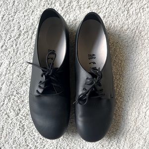 Birkenstock Saunders shoe.